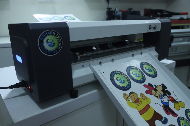 STICKER CUTTING MACHINE