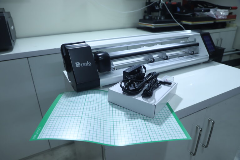 Best laptop skin cutting plotter machine